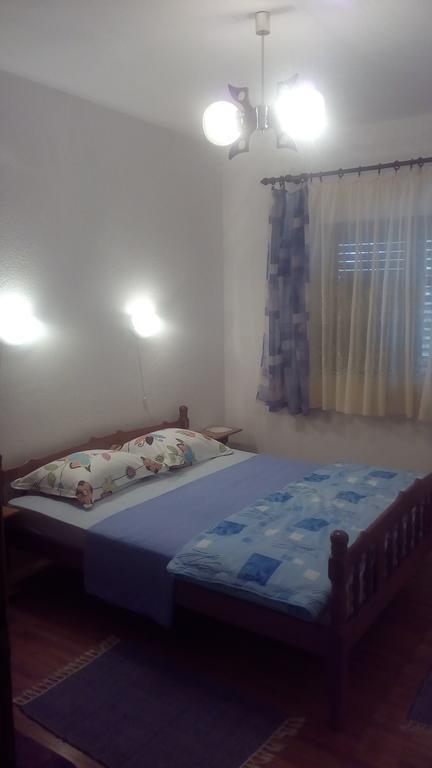 סנג' Guesthouse Filepi מראה חיצוני תמונה